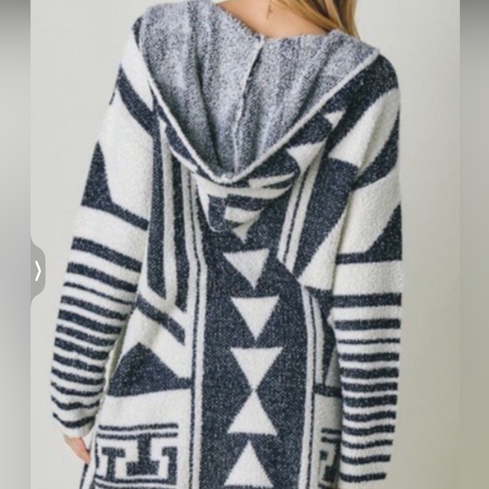 NEW ! TheLaguna long line Aztec cardi